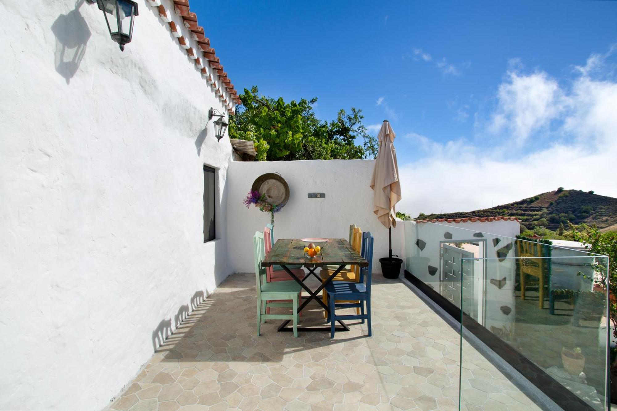 Casa Tito Y Teresita Villa Vega de San Mateo Luaran gambar