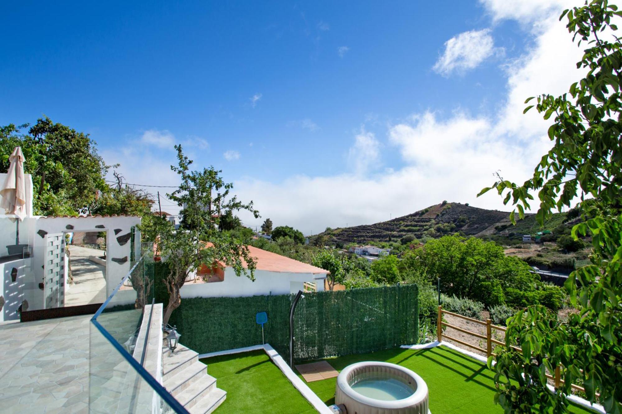 Casa Tito Y Teresita Villa Vega de San Mateo Luaran gambar