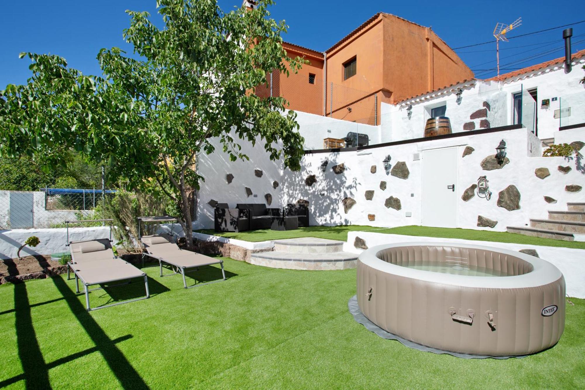 Casa Tito Y Teresita Villa Vega de San Mateo Luaran gambar